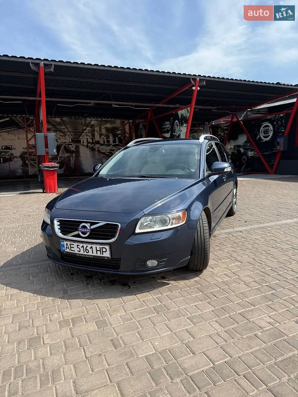 2011 Volvo V50 - мініатюра 2