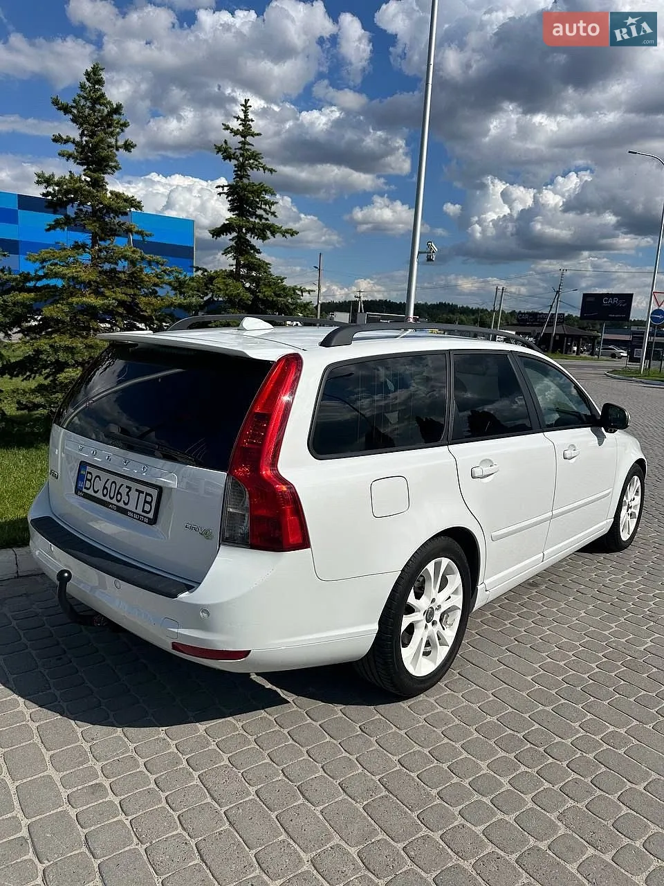 2011 Volvo V50 - мініатюра 3