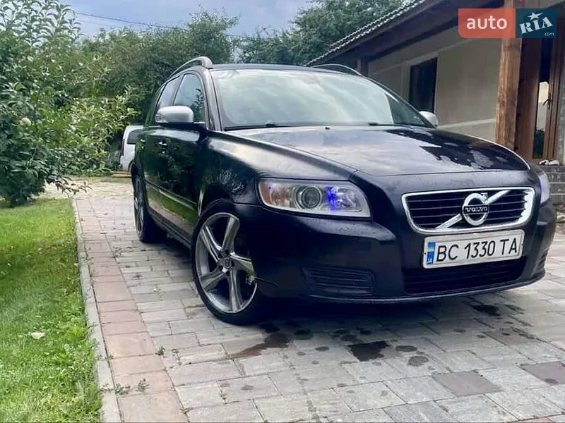 Volvo V50