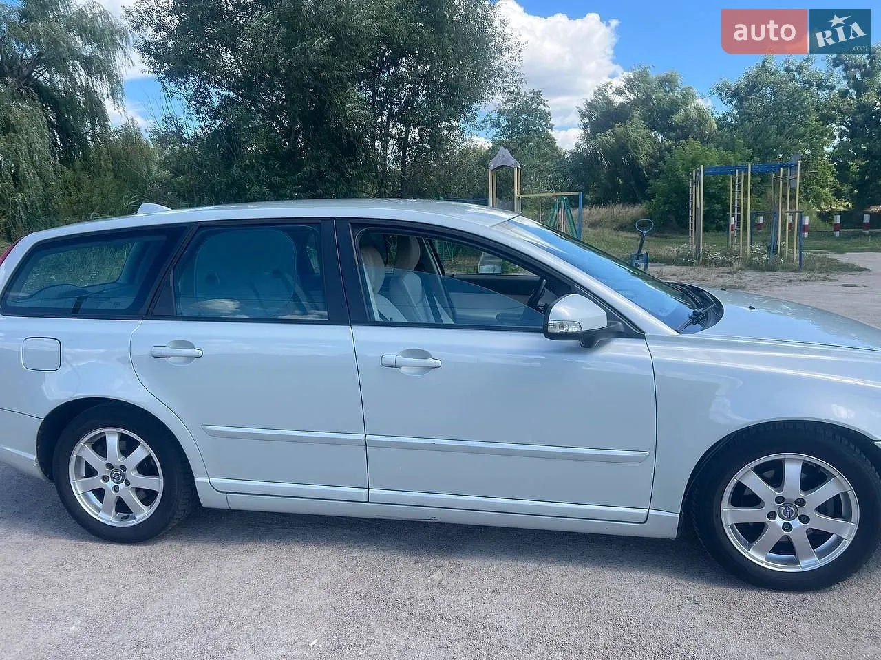 2010 Volvo V50 - мініатюра 8