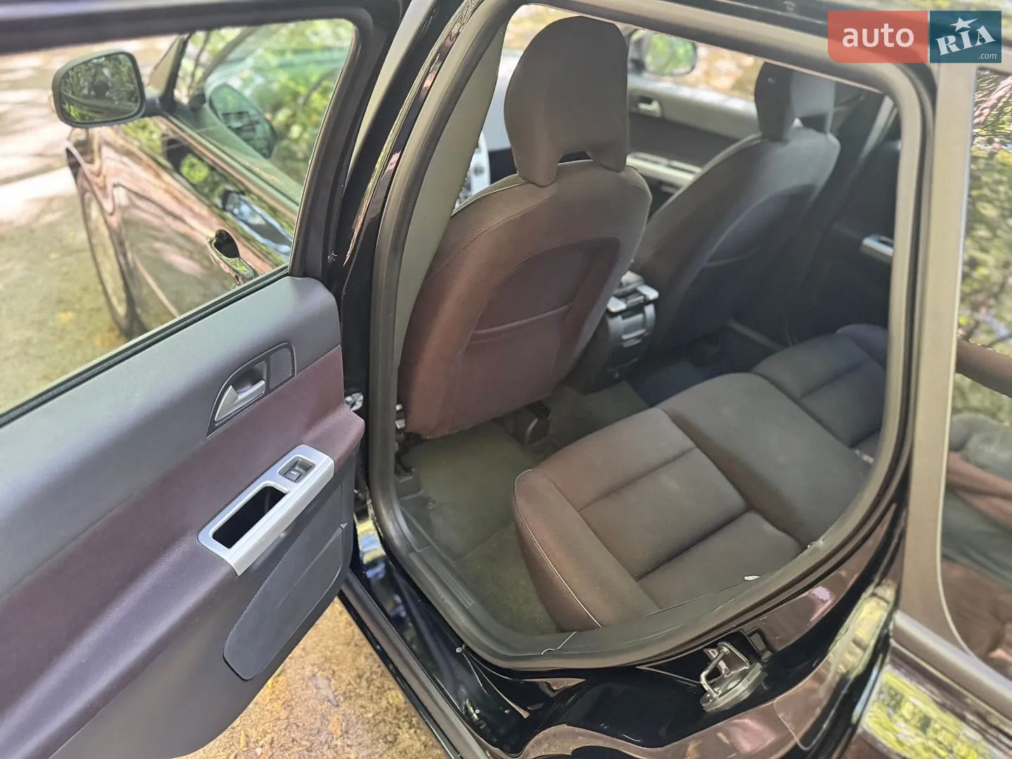 2011 Volvo V50 - мініатюра 21