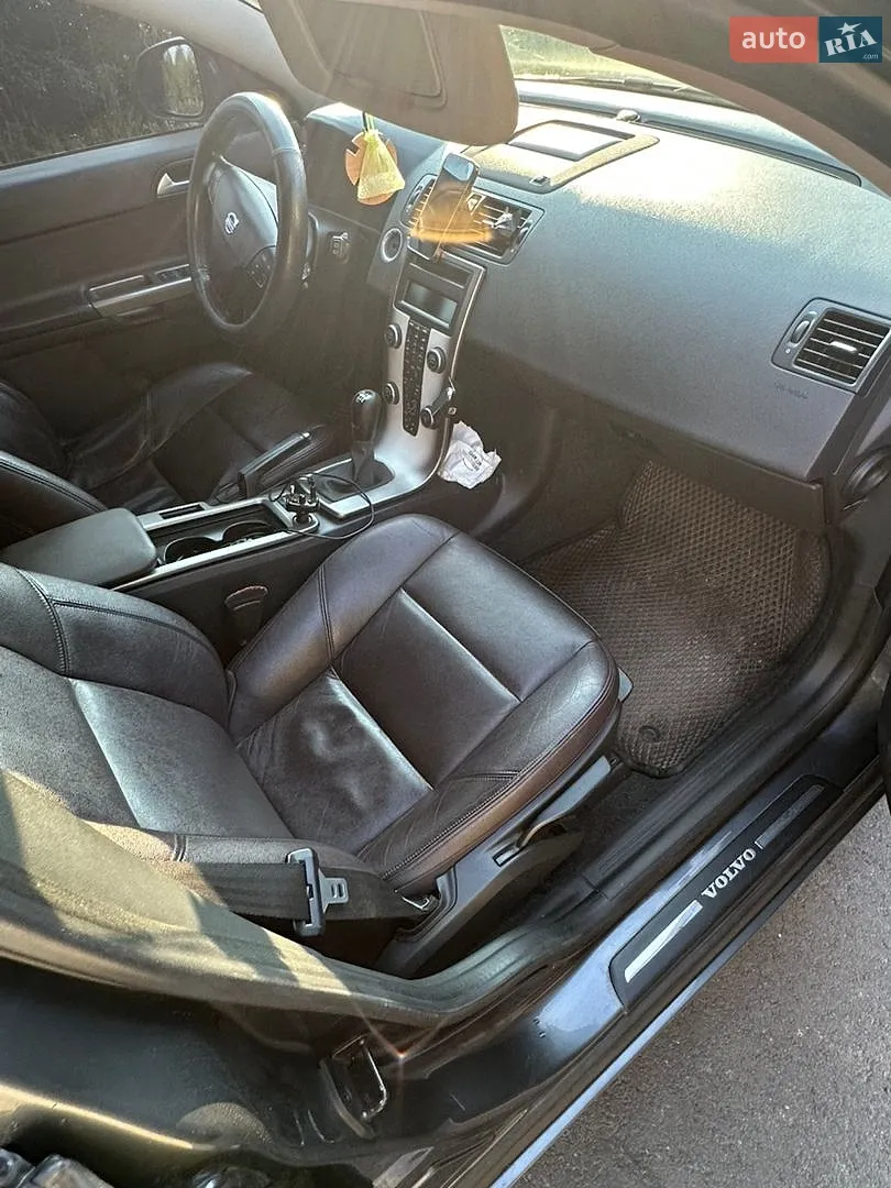 2011 Volvo V50 - мініатюра 13