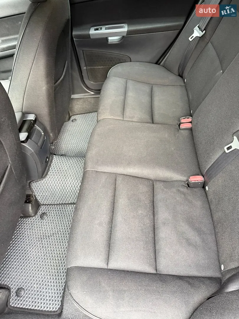 2010 Volvo V50 - мініатюра 9