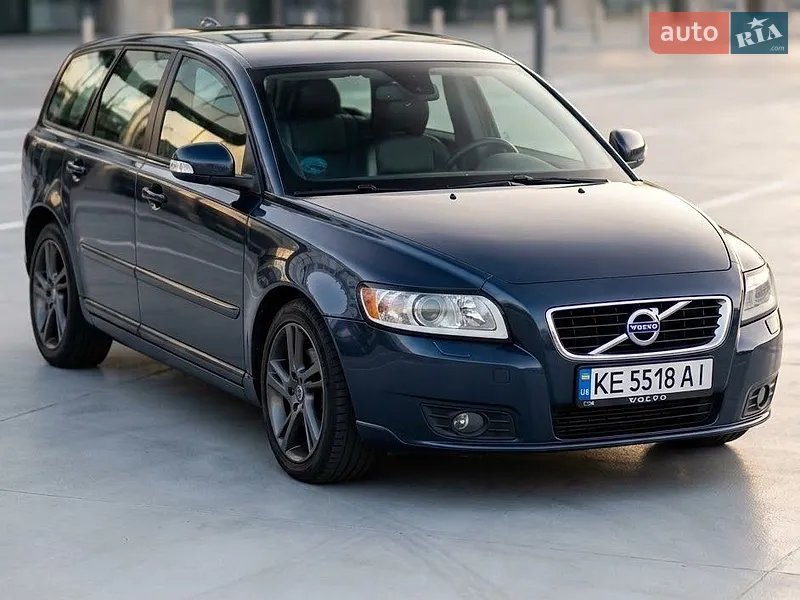Volvo V50