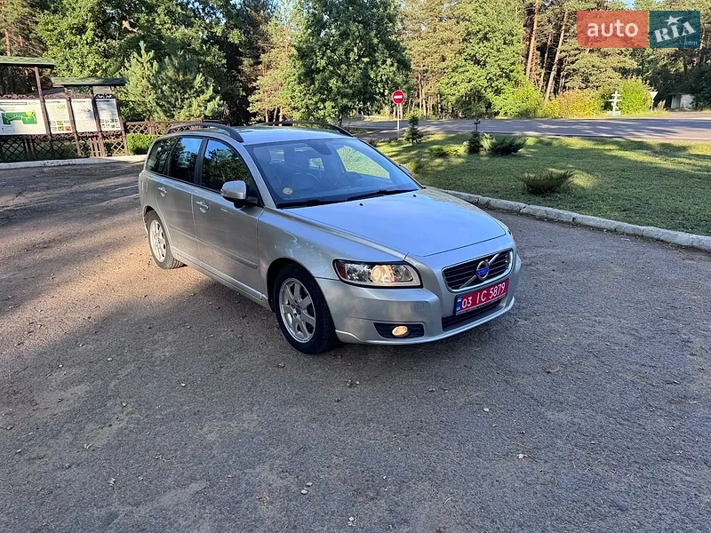 Volvo V50 2011