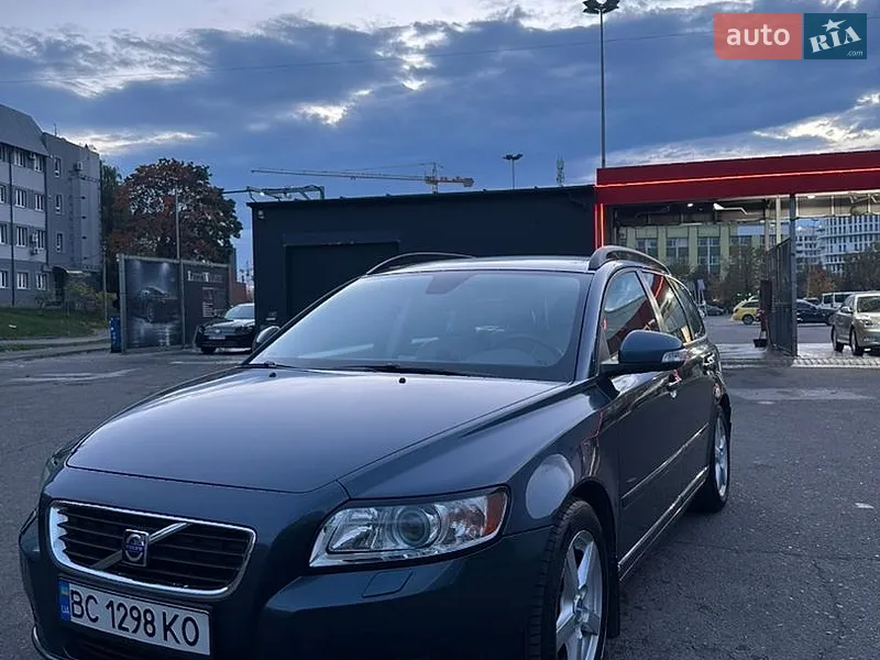 Volvo V50 2009