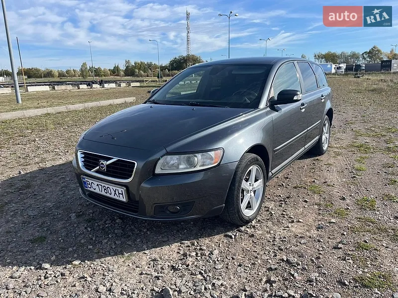 Volvo V50