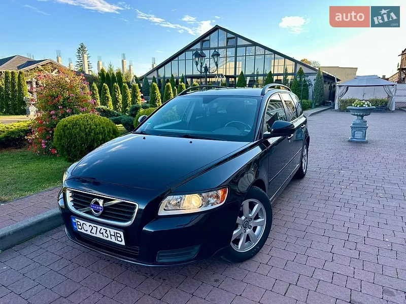 Volvo V50