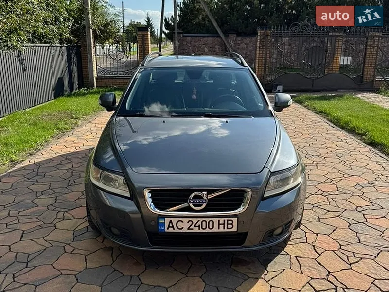 Volvo V50