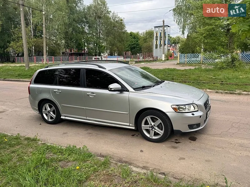 Volvo V50