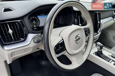 Универсал Volvo V60 Cross Country 2020 в 