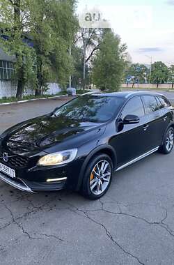 Универсал Volvo V60 Cross Country 2016 в Киеве