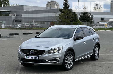 Универсал Volvo V60 Cross Country 2016 в Киеве