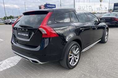 Універсал Volvo V60 Cross Country 2016 в Києві