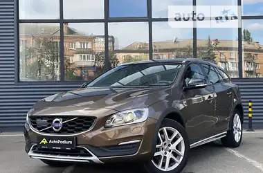 Volvo V60 Cross Country 2018