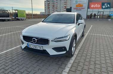 Volvo V60 Cross Country 2019