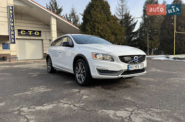 Универсал Volvo V60 Cross Country 2015 в Хусте