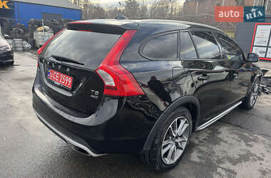 Volvo V60 Cross Country 2016