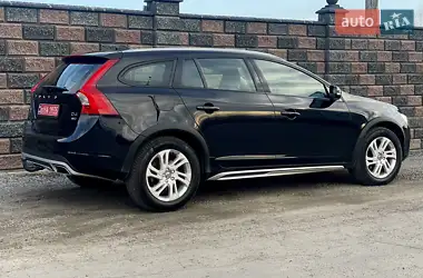 Volvo V60 Cross Country 2016