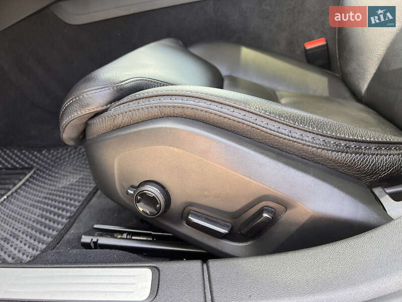 Универсал Volvo V60 Cross Country 2019 в Киеве фото 25 Универсал Volvo V60 Cross Country 2019 в Киеве