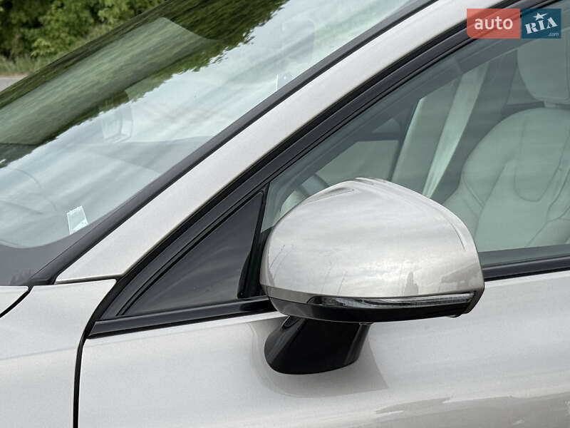 Универсал Volvo V60 Cross Country 2019 в Виннице