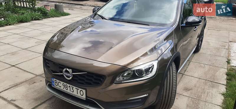 Volvo V60 Cross Country 2017 Volvo V60 Cross Country 2017