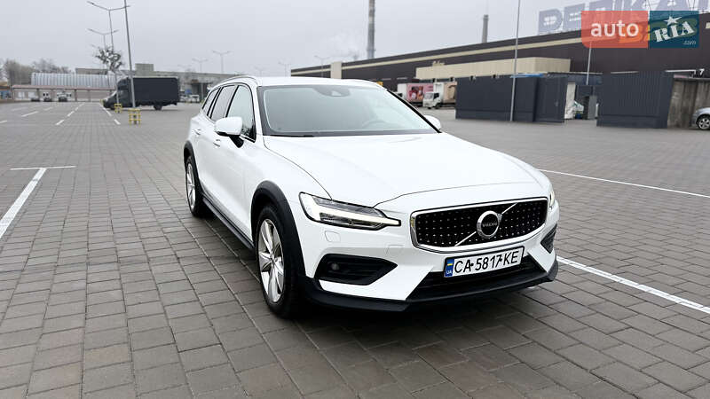 Універсал Volvo V60 Cross Country 2020 в Черкасах