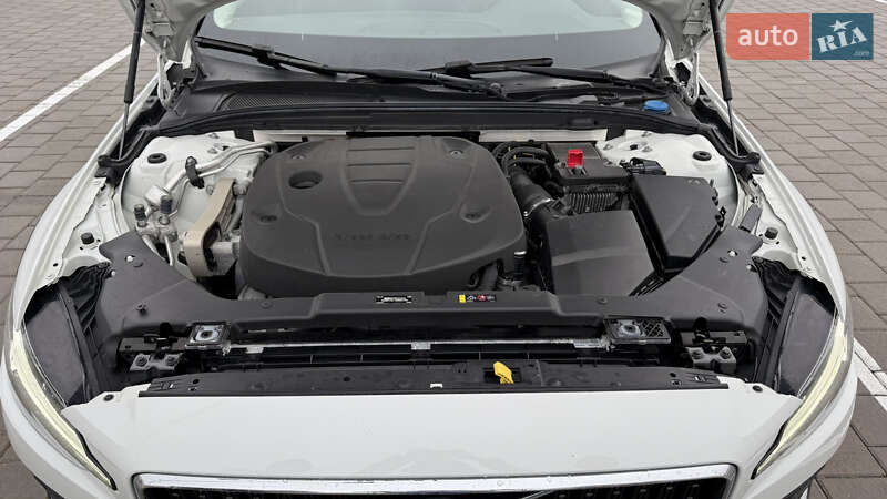 Універсал Volvo V60 Cross Country 2020 в Черкасах