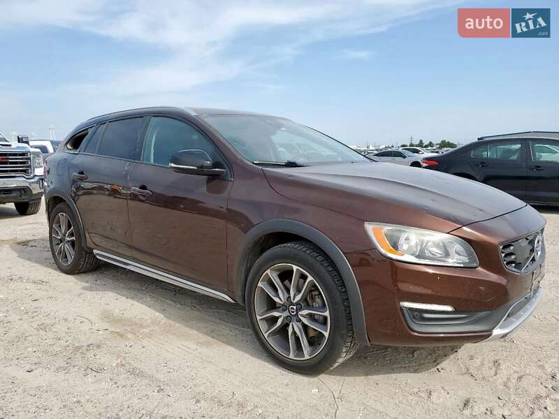 Универсал Volvo V60 Cross Country 2018 в Львове