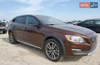 Универсал Volvo V60 Cross Country 2018 в 