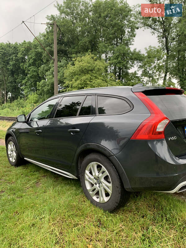 Універсал Volvo V60 Cross Country 2016 в Львові
