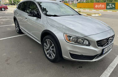 Volvo V60 Cross Country 2018 Volvo V60 Cross Country 2018