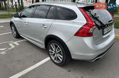 Универсал Volvo V60 Cross Country 2018 в 