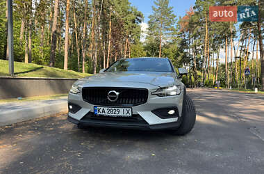 Volvo V60 Cross Country 2019