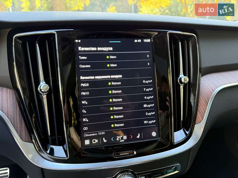 Универсал Volvo V60 Cross Country 2024 в Киеве
