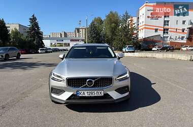Volvo V60 Cross Country 2020