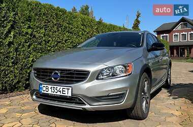 Volvo V60 Cross Country 2016