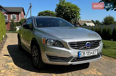 Универсал Volvo V60 Cross Country 2016 в 