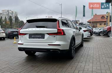 Универсал Volvo V60 Cross Country 2020 в 