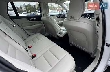 Универсал Volvo V60 Cross Country 2020 в 