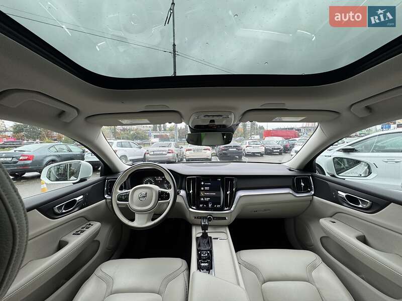 Универсал Volvo V60 Cross Country 2020 в Киеве фото 26 Универсал Volvo V60 Cross Country 2020 в Киеве