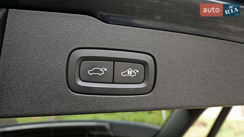 Універсал Volvo V60 Cross Country 2020 в Львові фото 72 Універсал Volvo V60 Cross Country 2020 в Львові