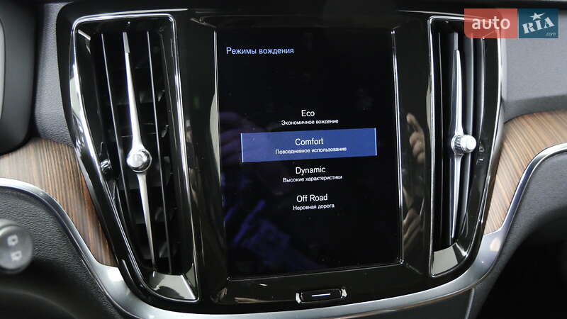 Універсал Volvo V60 Cross Country 2020 в Львові фото 47 Універсал Volvo V60 Cross Country 2020 в Львові