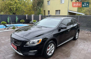 Volvo V60 Cross Country 2015