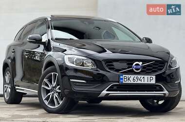 Універсал Volvo V60 Cross Country 2018 в 