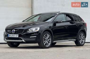 Універсал Volvo V60 Cross Country 2018 в 