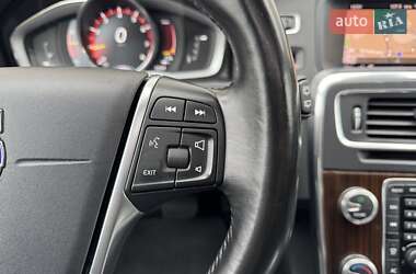 Універсал Volvo V60 Cross Country 2018 в 