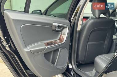 Універсал Volvo V60 Cross Country 2018 в 