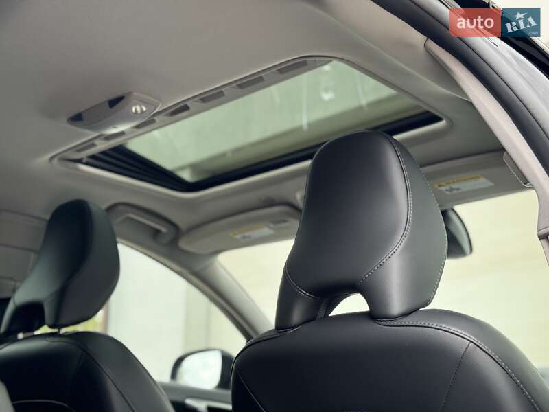 Универсал Volvo V60 Cross Country 2018 в Сарнах фото 78 Универсал Volvo V60 Cross Country 2018 в Сарнах