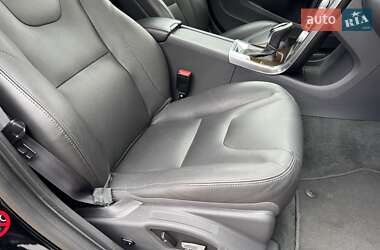 Універсал Volvo V60 Cross Country 2018 в 